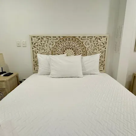 Сasa de vacaciones Colonial House - Rooftop-water Lounge - Getsemani Cartagena