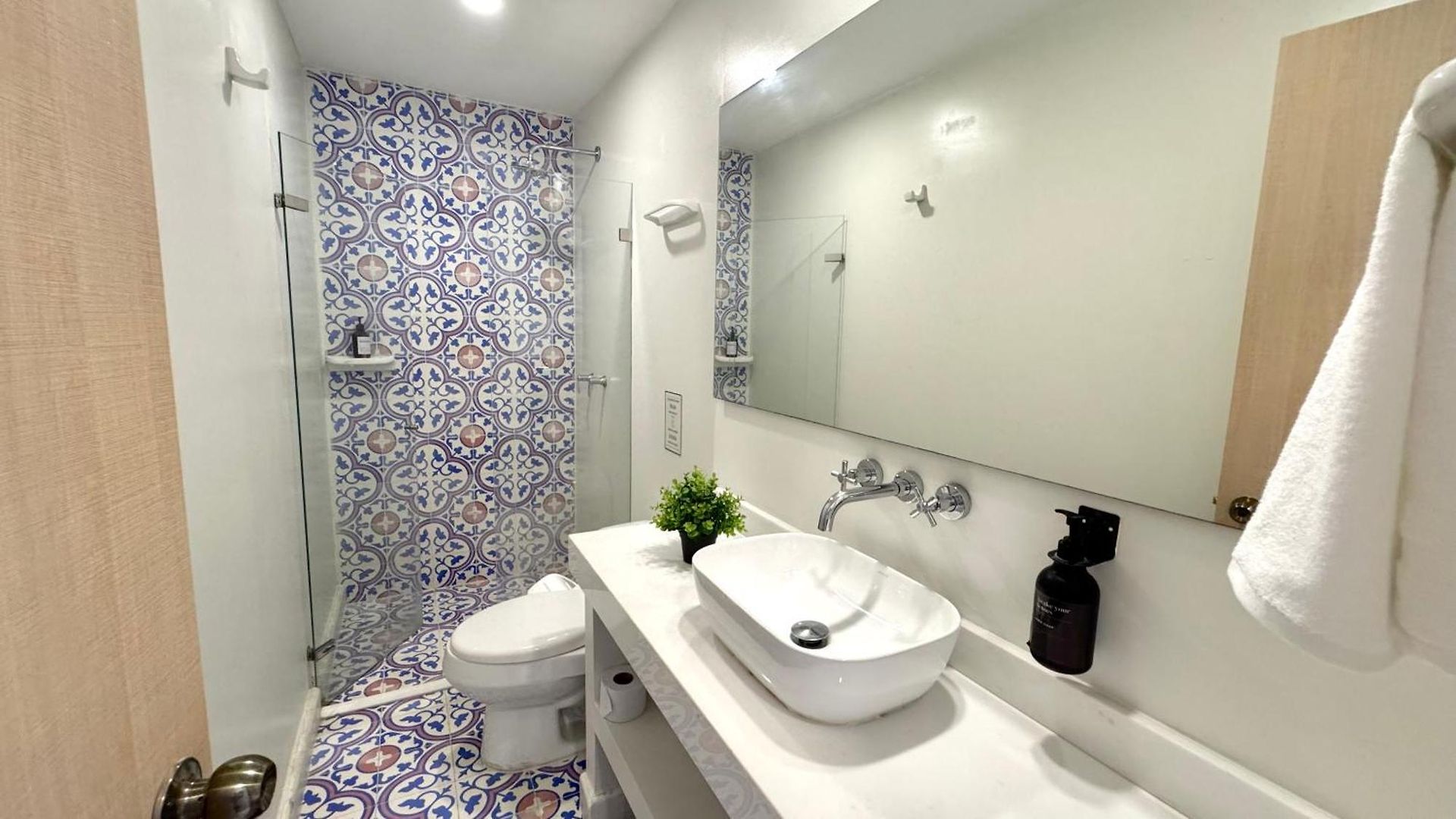 Сasa de vacaciones Colonial House - Rooftop-water Lounge - Getsemani *
