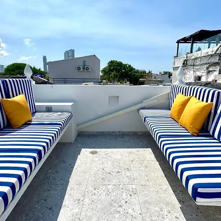 Colonial House - Rooftop-water Lounge - Getsemani Cartagena
