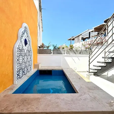 Colonial House - Rooftop-water Lounge - Getsemani * Cartagena
