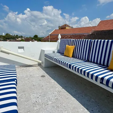 Colonial House - Rooftop-water Lounge - Getsemani Cartagena